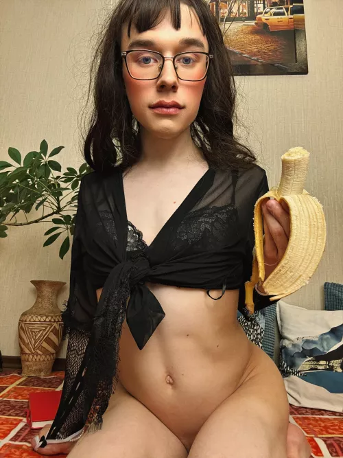 Any straight guys here just a little curious? 🍌