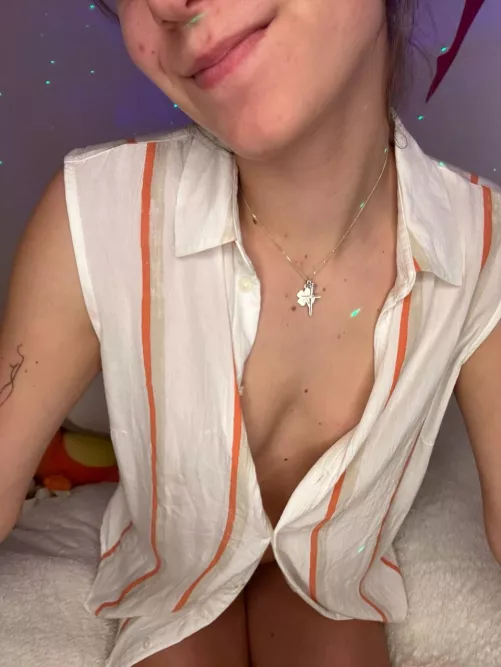 Are you into petite 18yo teens like me?