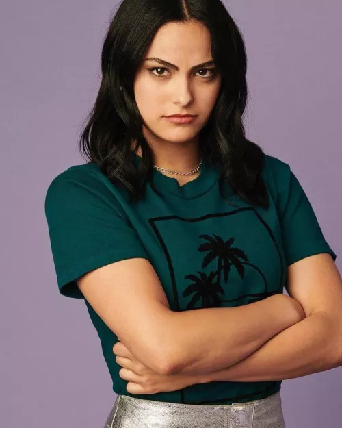 Camila Mendes