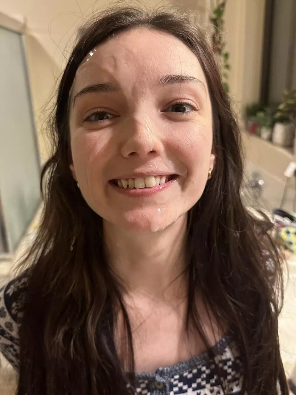 can you rub it in for me and give me a kiss 