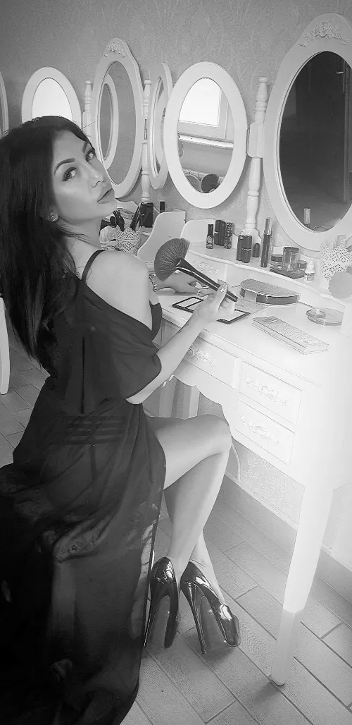 cum on in it's gonna be a wild night