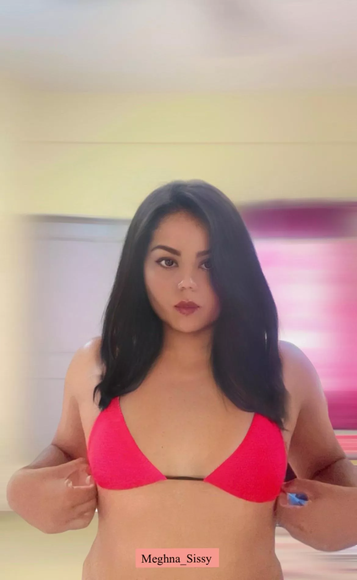 Do you think red bikini looks good on me ?👙