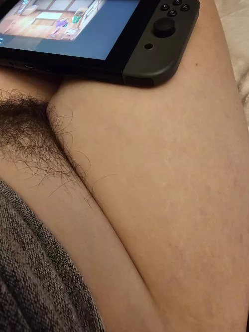Eat my bushy pussy while I play animal crossing