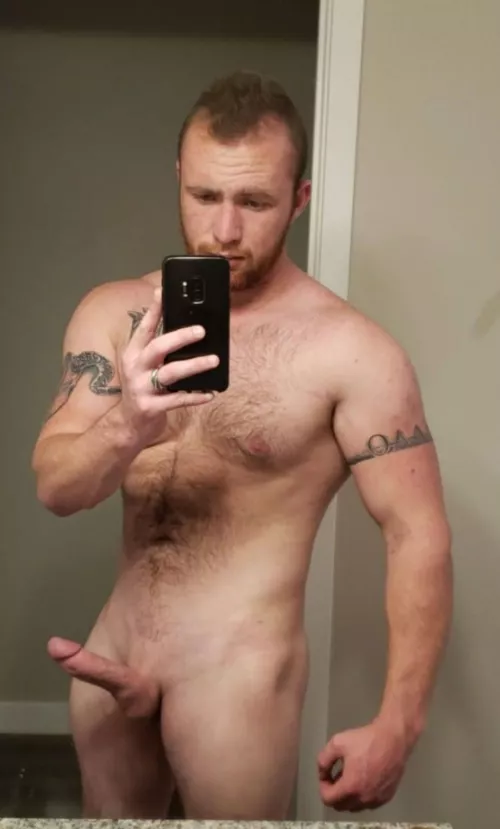 Feeling bad about myself today. Any ladies wanna cheer me up? 