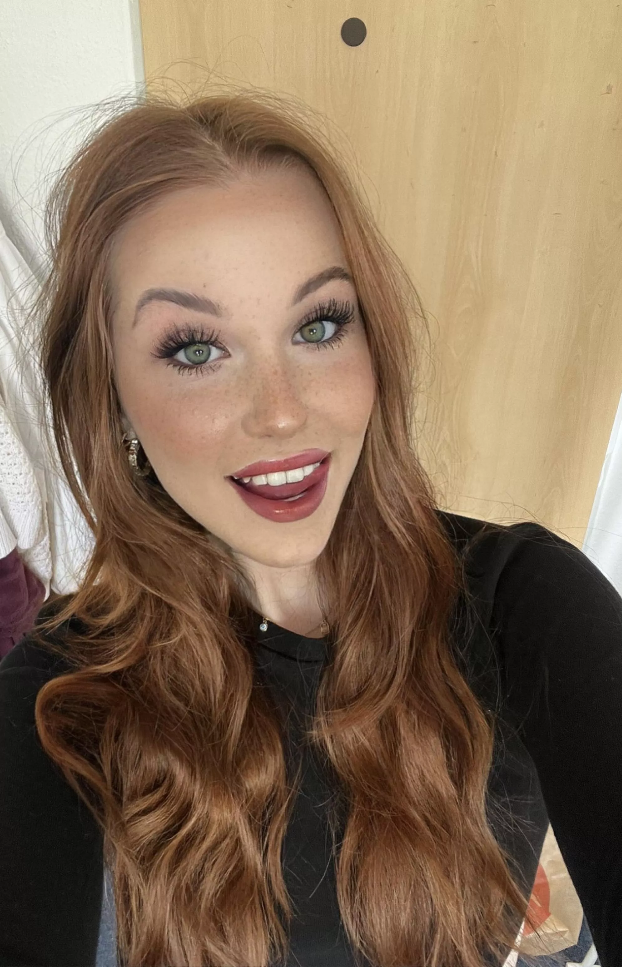 feeling classy with my lipstick