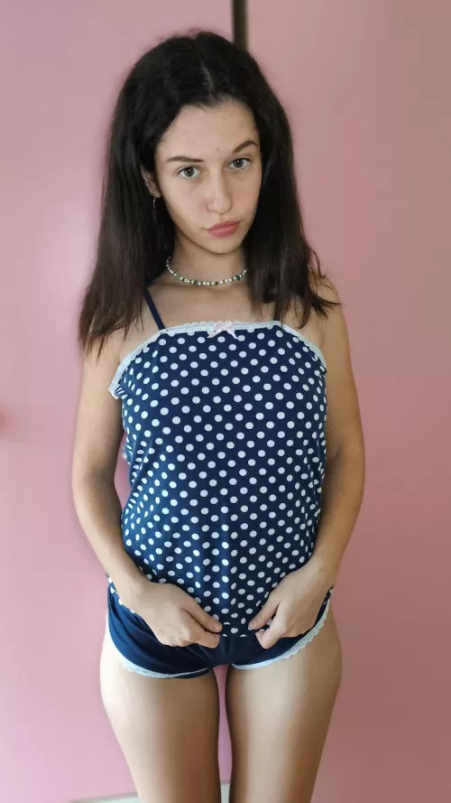 hope you like eighteen year olds like me 😉