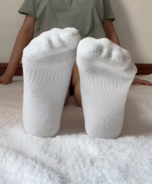 How long would you sniff my socks for 🤭