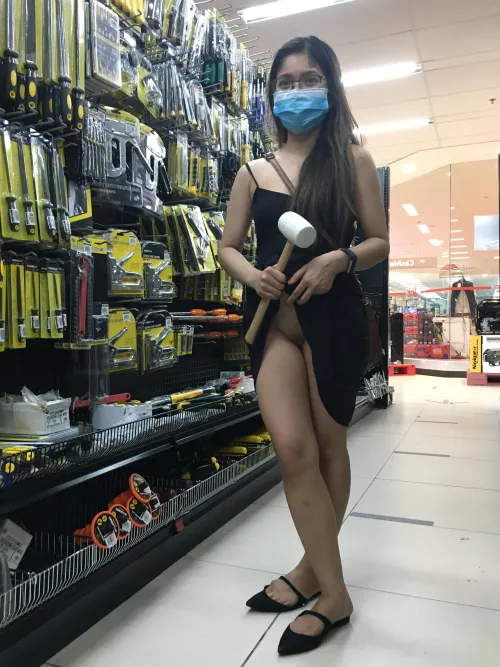 I love strolling around the mall, checking out big hammers! 