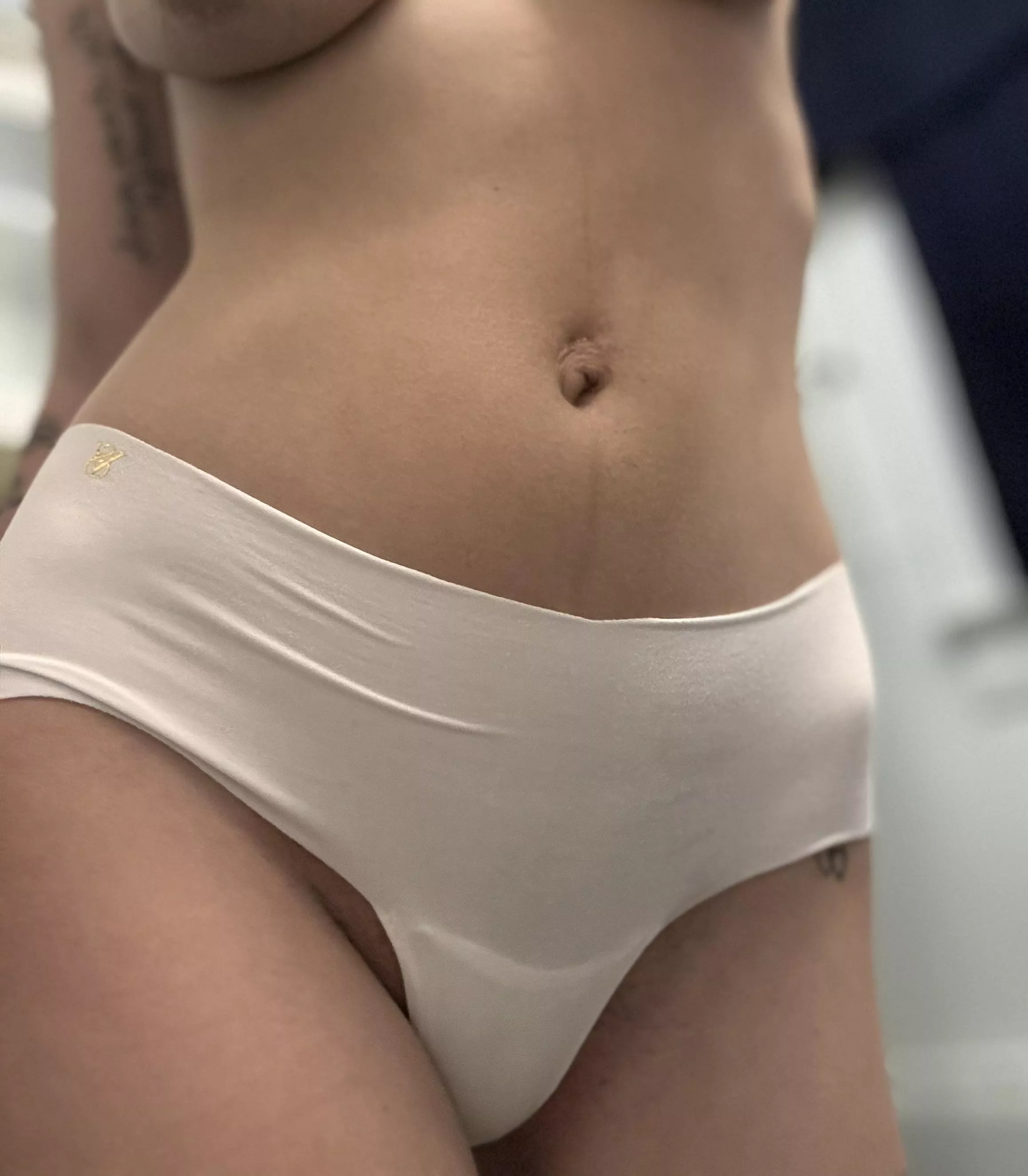 I need some attention 