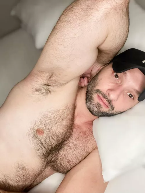 I never wear deodorant I hope u don’t mind bro