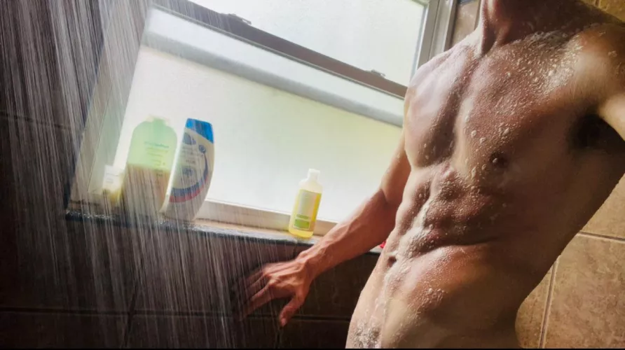 I prefer showering alone but ill let you join this once