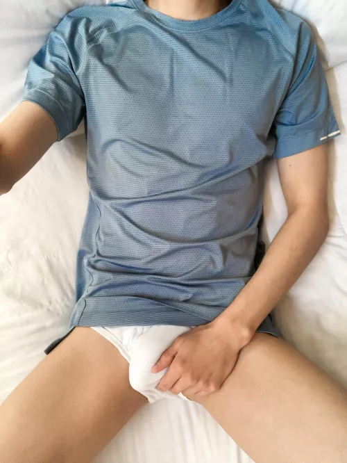 I want a boyfriend who wakes me up by sucking my penis and fuck my butt