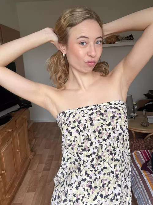 I'm wearing this on our first date, without underwear