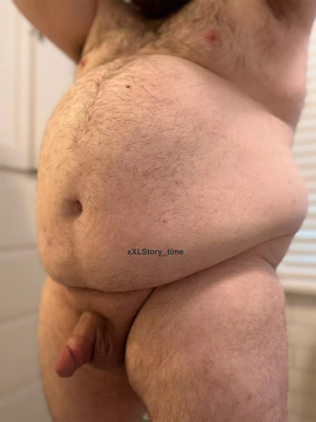 Just hangin’(it all)out 