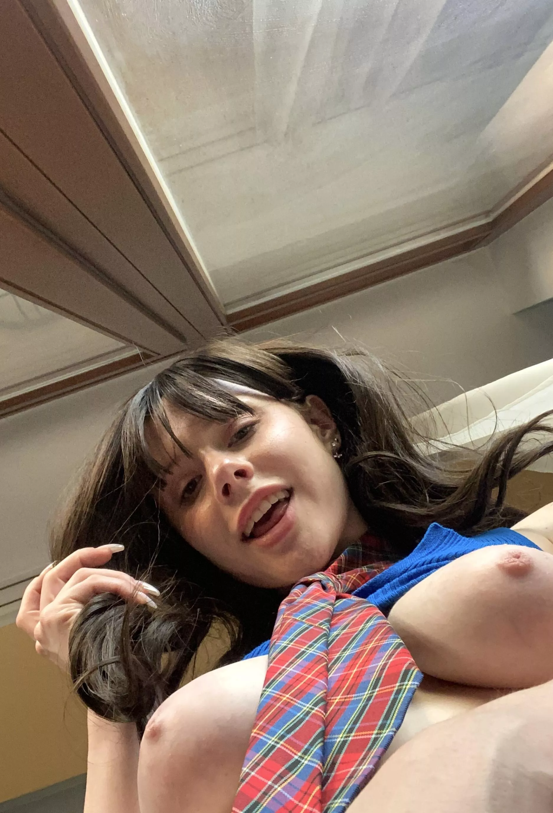 Just turned and still very new to this online nude thing... am i cute