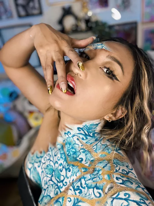 Kintsugi inspired bodypaint by Seekaysee