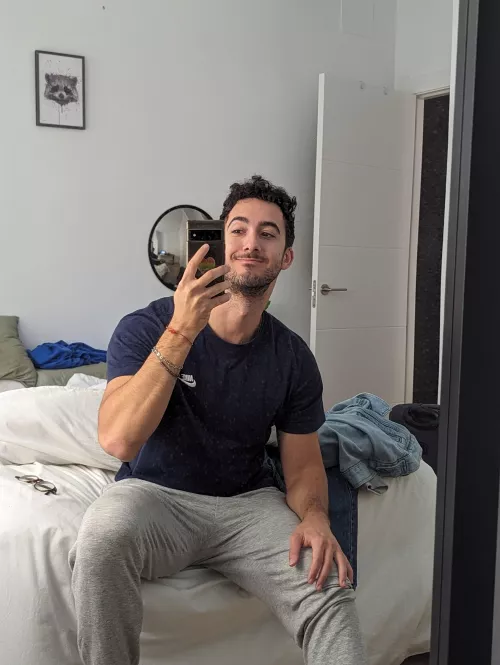 Morning beautiful people! How are you doing today? 💐