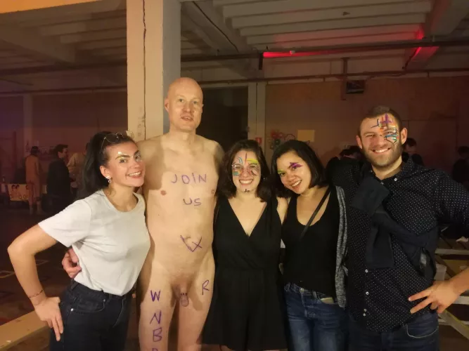 Nudist are very welcome at some parties in Brussels, the city I work as a high school teacher 😎 