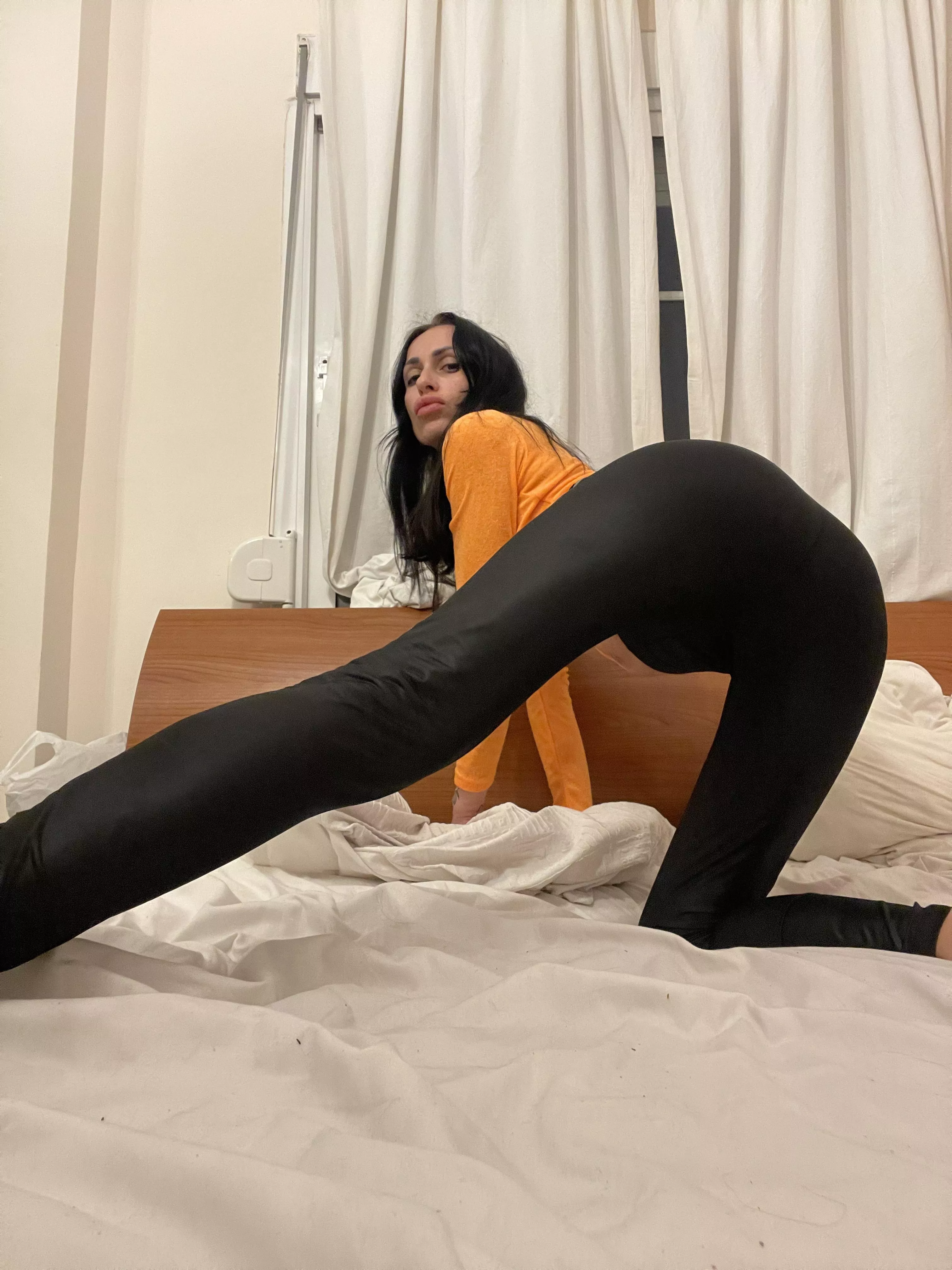 She needs a ruthless cock😌