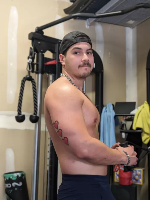 Shirtless workout featuring a mustache. How do we feel about it?