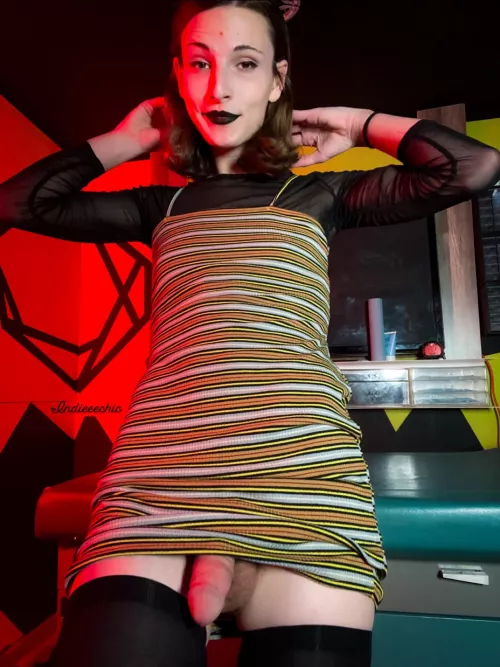 Short skirt and no panties❤️