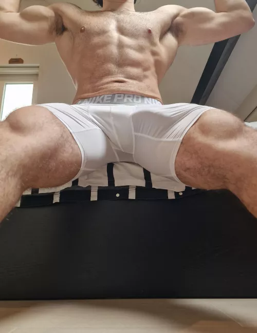 Smell my sweaty hairy alpha pits