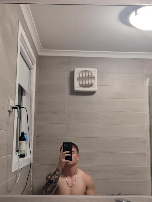 Straight 22 DM me subs 😳