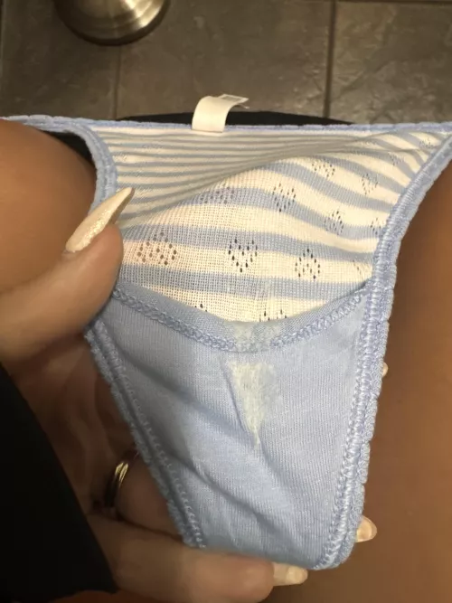 Sweet warm MILF cream fresh from the source. 