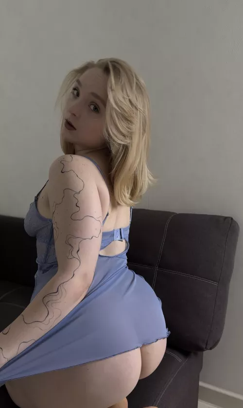 The dress looks so pretty on me