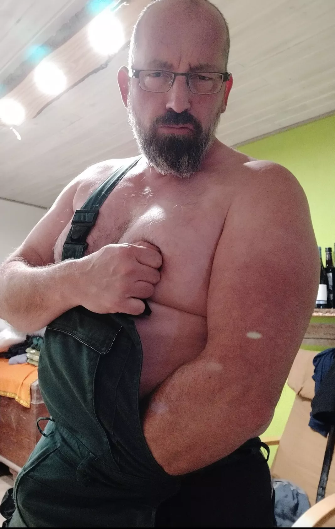 Too horny to go to work, who can help