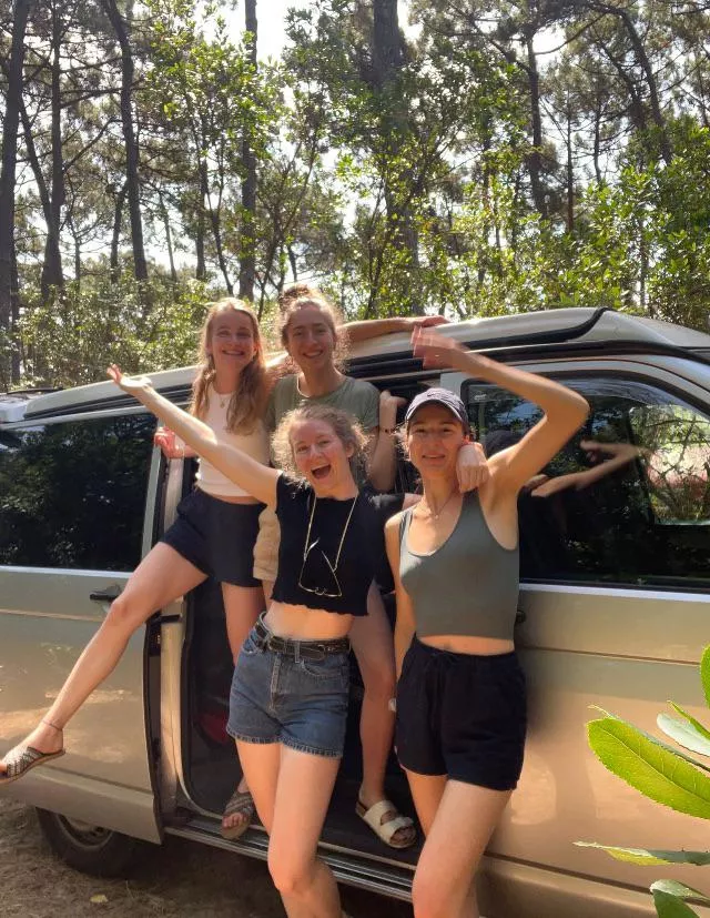 Top row 1 and 2, bottom row 3 and 4