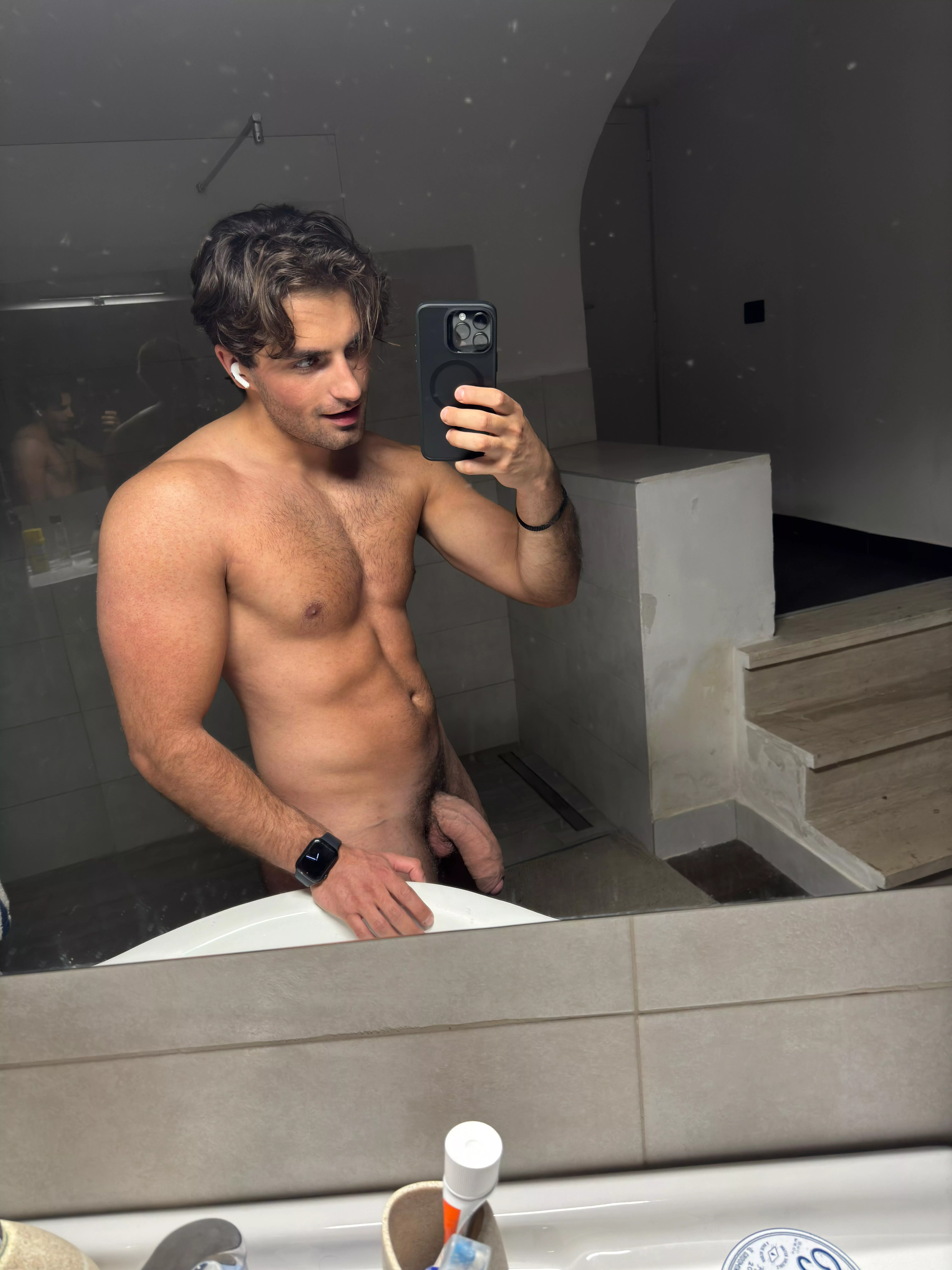 Wanna be bent over that sink and then choked until faint? 