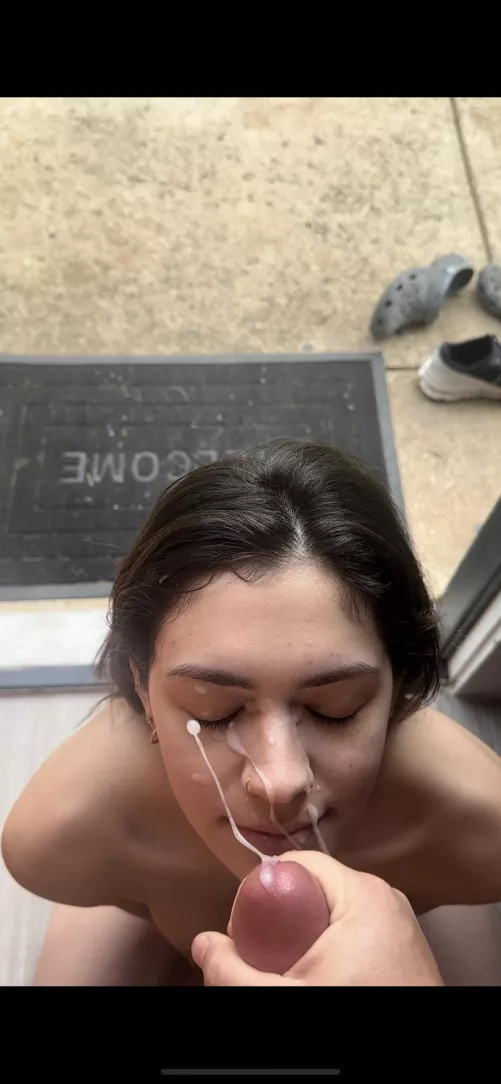 Welcum doors always open 🤤