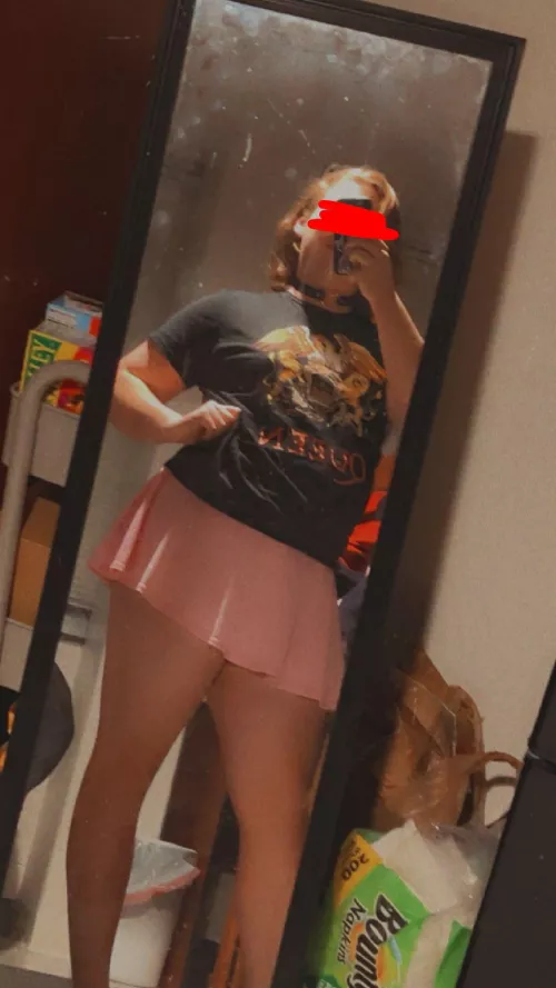 What do we think, good outfit for a concert? :3