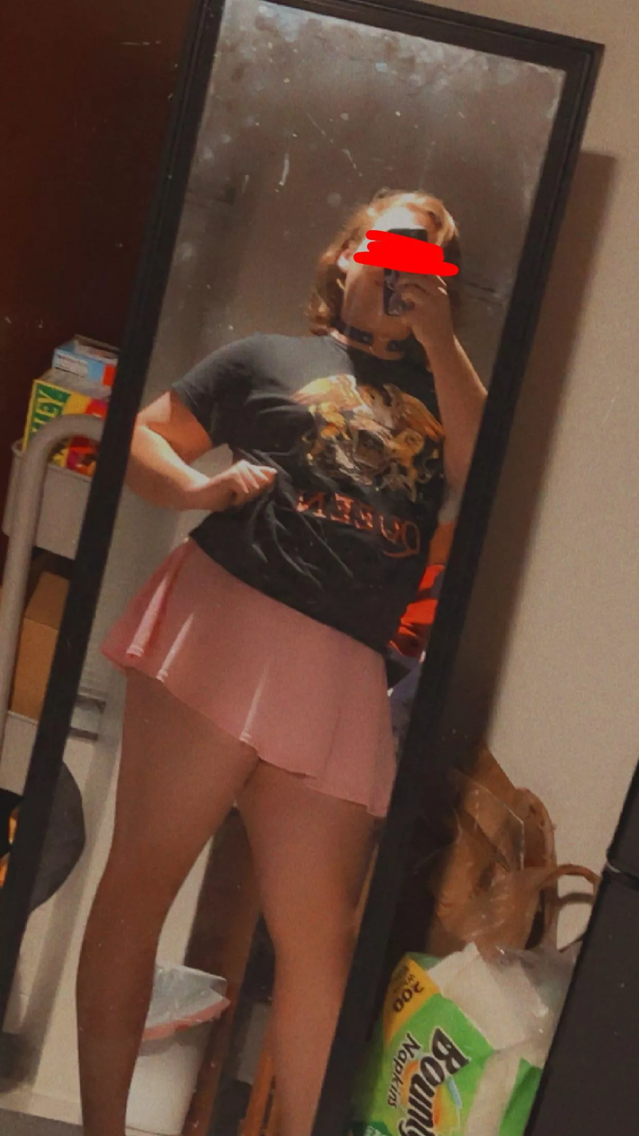 What do we think, good outfit for a concert? :3