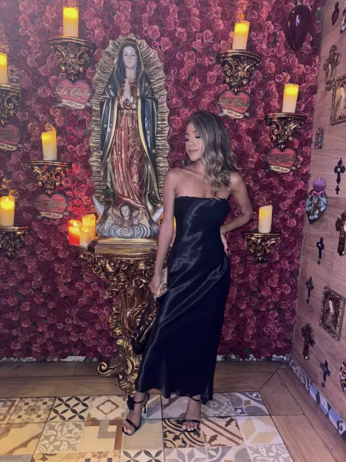 What do you like more my outfit or the background?