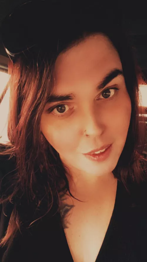 Wishing everyone a fun week ahead💜