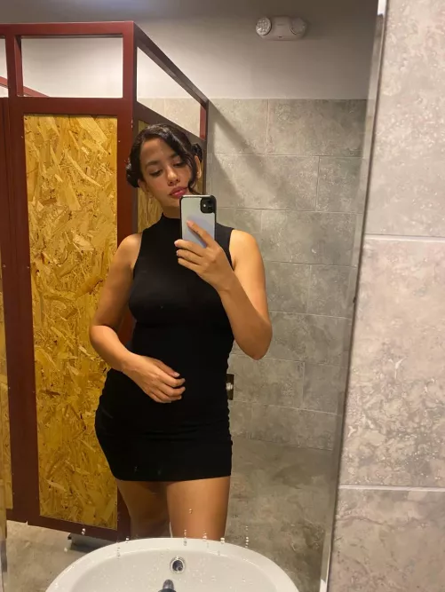 would you date a classy girl like me?