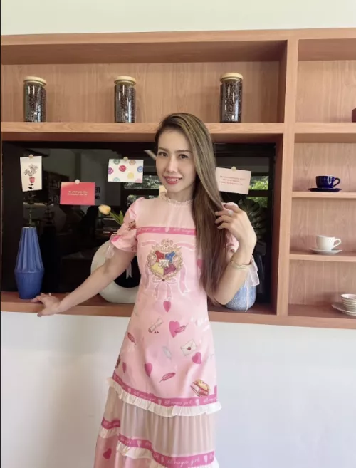Would you like to date a petite Asian girls like me?