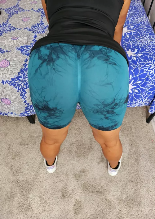 Would you work out behind me at the gym? 