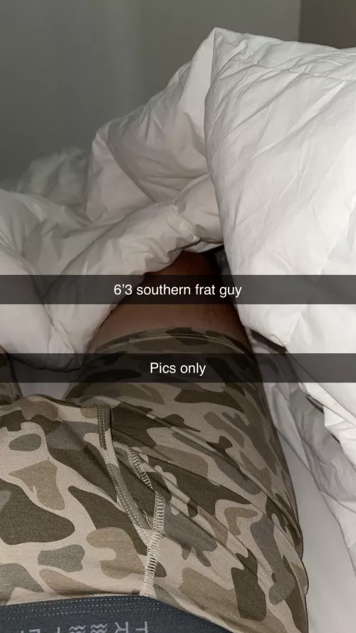 23 6’3 straight guy luke.harris00