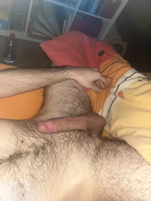 23 I desperately need to cum quick snap:dragonioo23