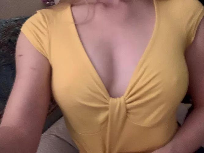 braless under a thick top