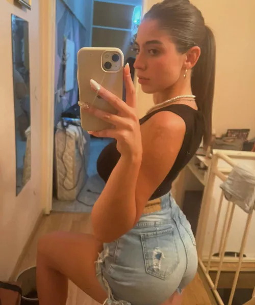 do i look like a girl u'd approach?