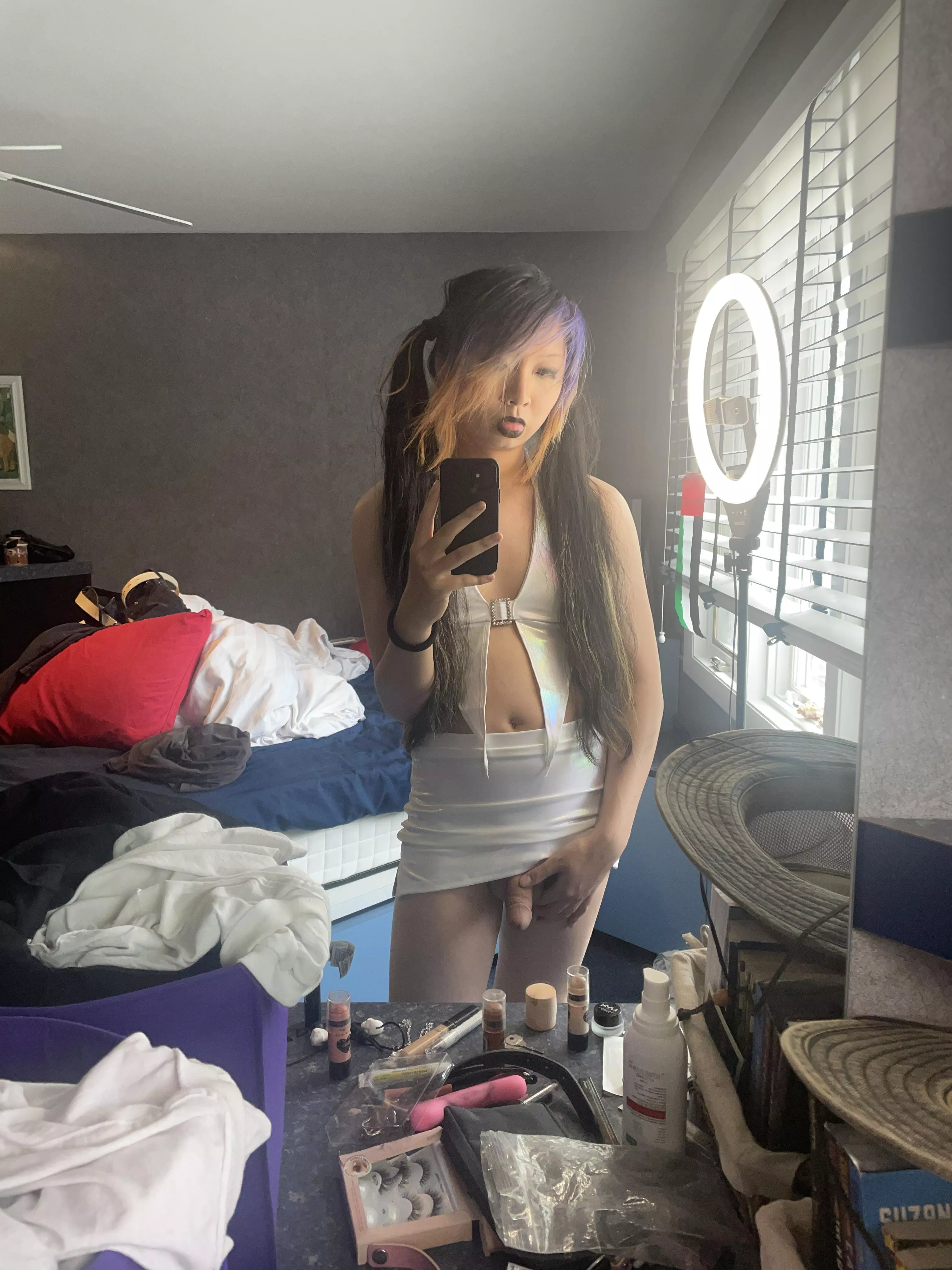 Does this outfit attract men?