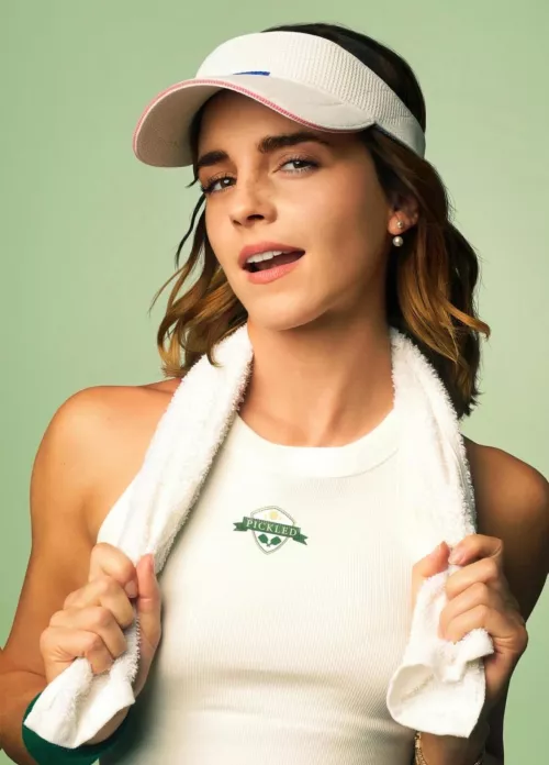 Emma Watson makes me so weak! Please make me go dumb gooning to her!