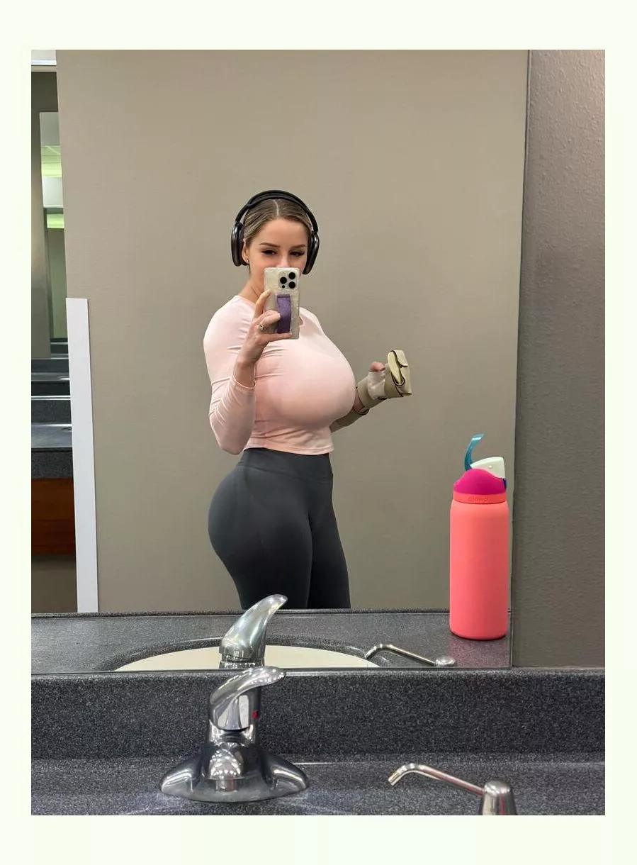 (F) Finished a dorkout, even though my arm is injured :)