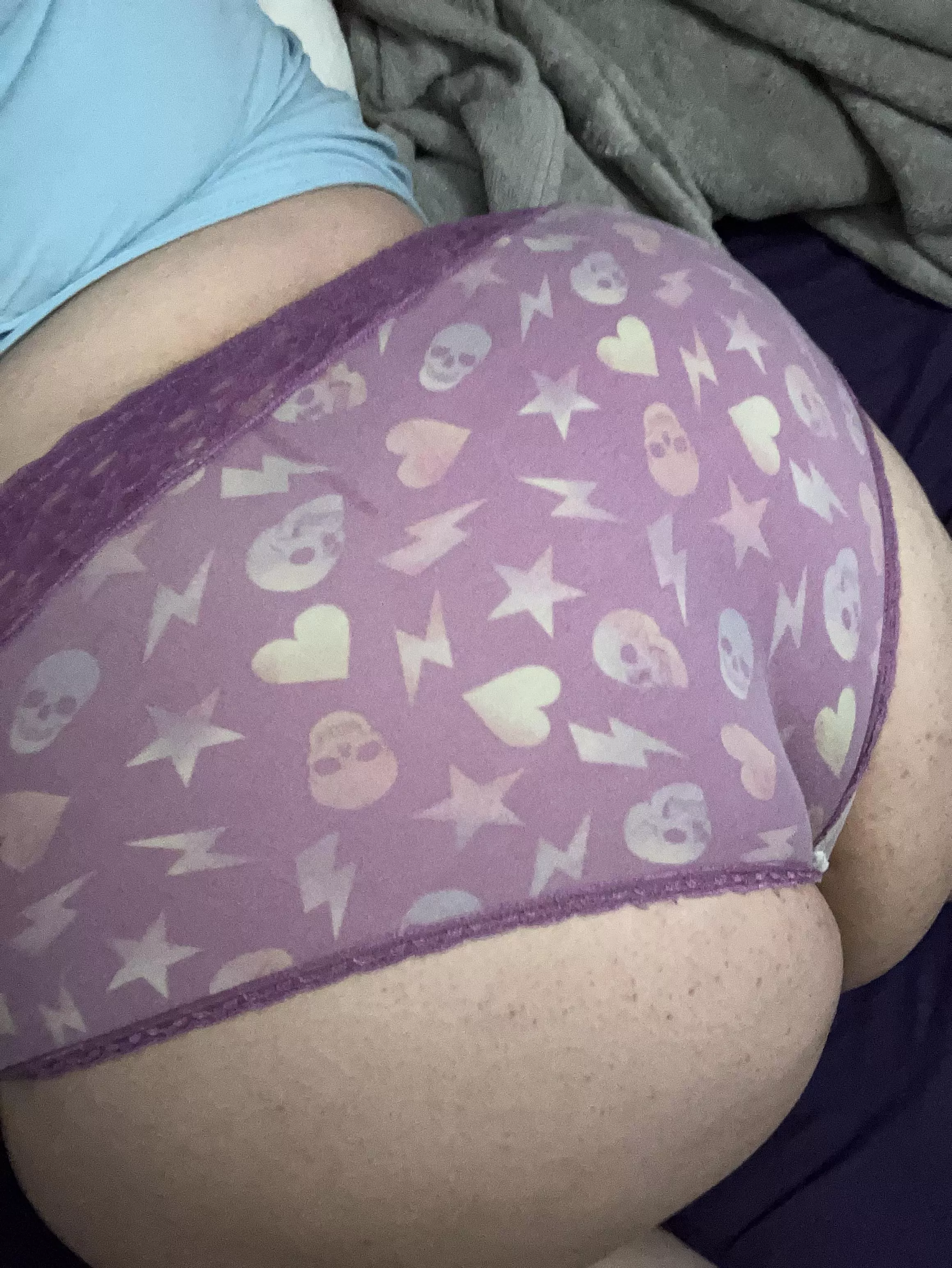 felt like a panty shot today..