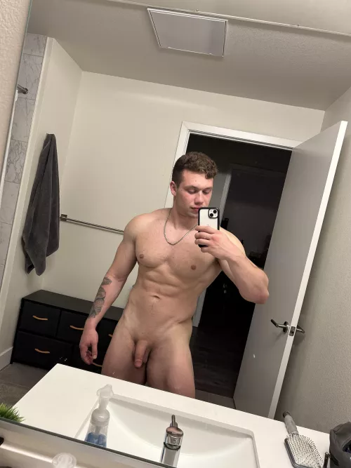 Going to be late to work tomorrow because im so horny i cant sleep…