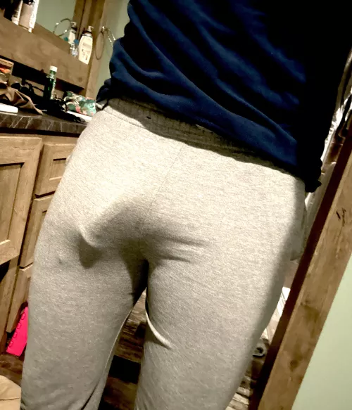 Grey sleeping pants are great
